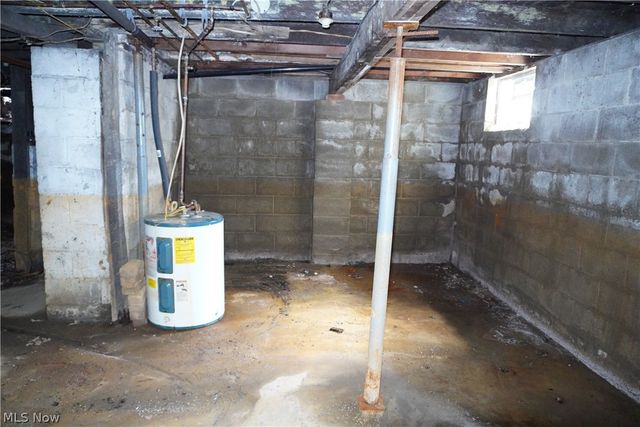 2147 Rankin Drive, Ravenna, OH 44266