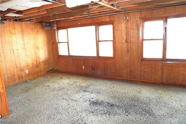 2147 Rankin Drive, Ravenna, OH 44266