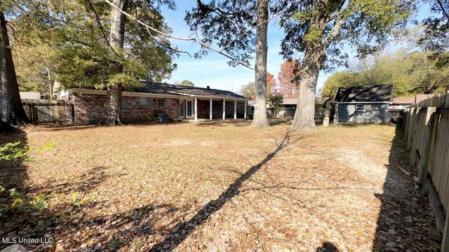 282 Belaire Dr., Pearl, MS 39208