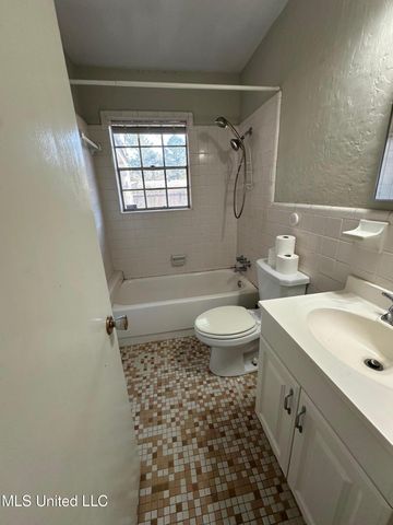 282 Belaire Dr., Pearl, MS 39208