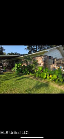 282 Belaire Dr., Pearl, MS 39208