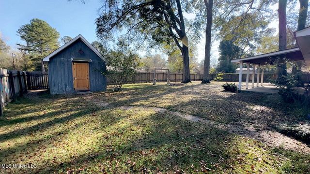 282 Belaire Dr., Pearl, MS 39208