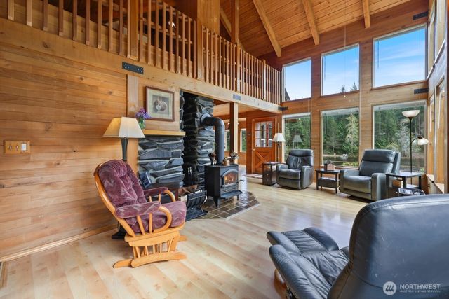 400 E Catfish Lake Road, Shelton, WA 98584