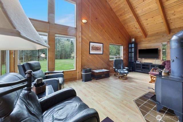 400 E Catfish Lake Road, Shelton, WA 98584