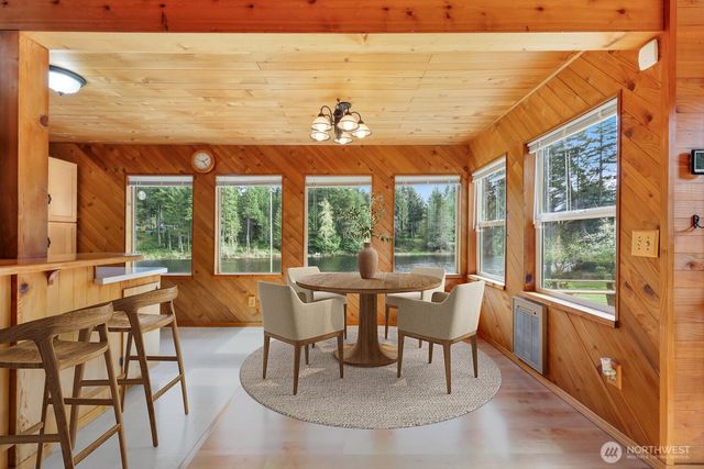400 E Catfish Lake Road, Shelton, WA 98584