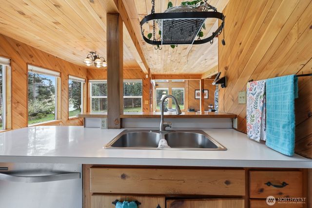 400 E Catfish Lake Road, Shelton, WA 98584