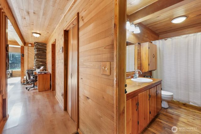 400 E Catfish Lake Road, Shelton, WA 98584