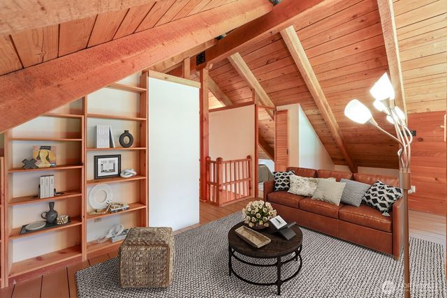 400 E Catfish Lake Road, Shelton, WA 98584