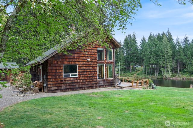 400 E Catfish Lake Road, Shelton, WA 98584