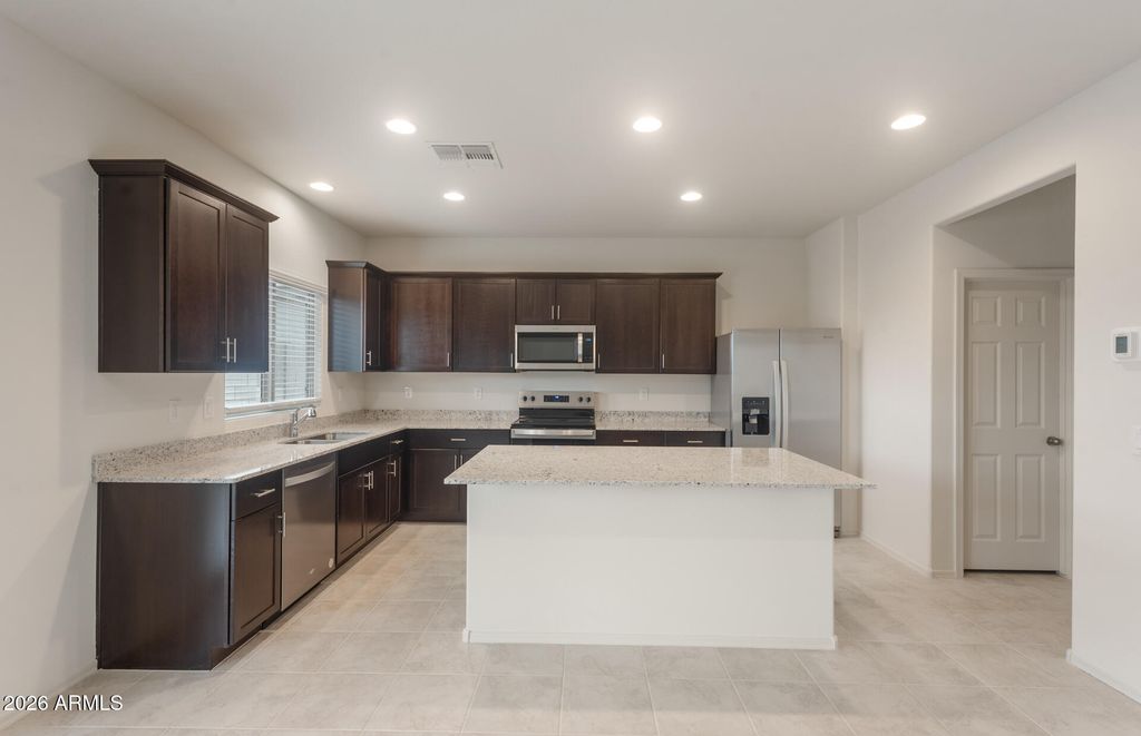 43015 W PALO AMARILLO Road, Maricopa, AZ 85138 — photo 3