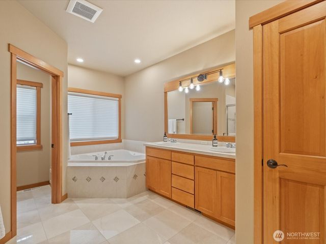 32406 NE Big Rock Road, Duvall, WA 98019