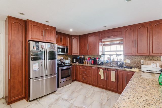 104 DRUID HILLS ROAD, Temple Terrace, FL 33617