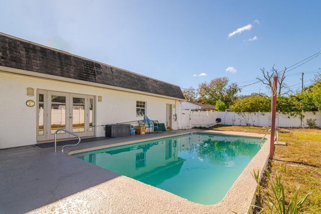 104 DRUID HILLS ROAD, Temple Terrace, FL 33617