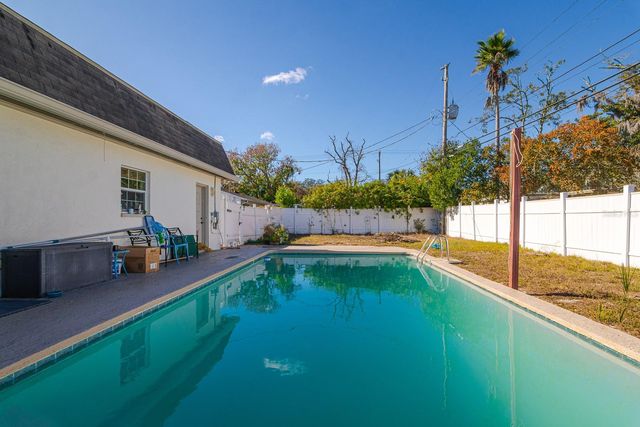 104 DRUID HILLS ROAD, Temple Terrace, FL 33617