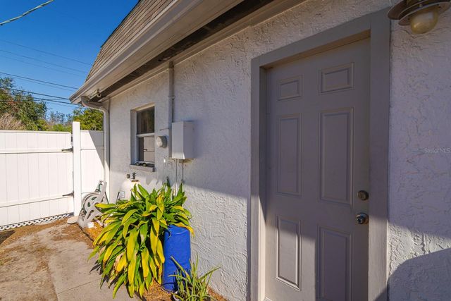 104 DRUID HILLS ROAD, Temple Terrace, FL 33617