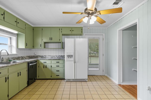 2128 3rd Avenue, Crestview, FL 32539