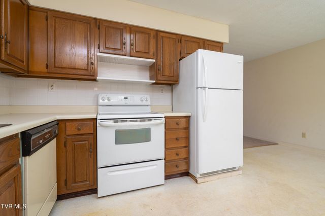 3539 Netherland Inn Rd. Road, 11, Kingsport, TN 37660