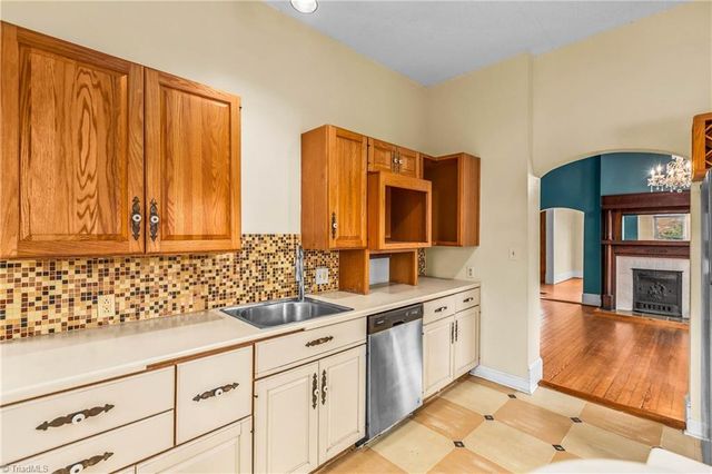 1721 S Main Street, Winston-salem, NC 27127