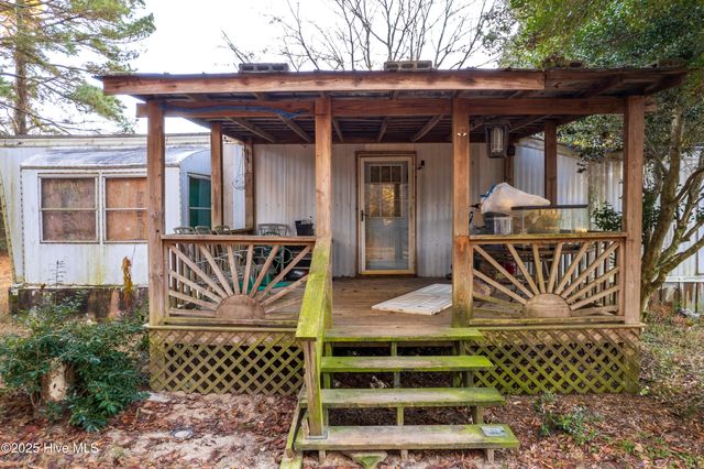 128 Snow Goose Lane, Knotts Island, NC 27950