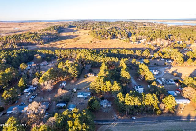 128 Snow Goose Lane, Knotts Island, NC 27950