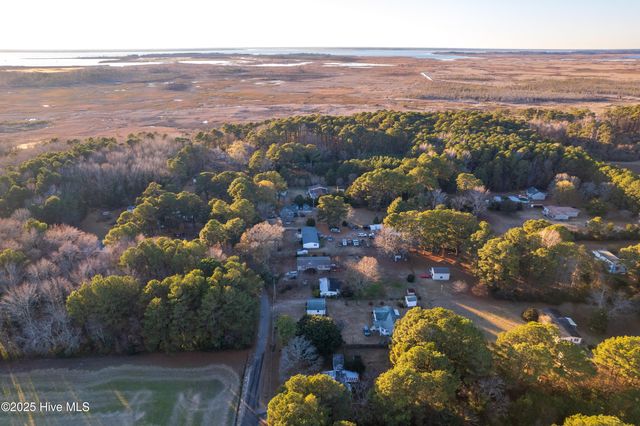 128 Snow Goose Lane, Knotts Island, NC 27950