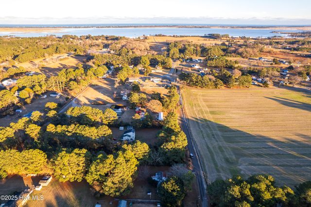 128 Snow Goose Lane, Knotts Island, NC 27950