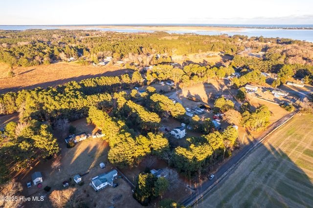 128 Snow Goose Lane, Knotts Island, NC 27950