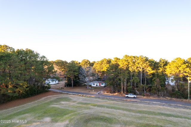 128 Snow Goose Lane, Knotts Island, NC 27950