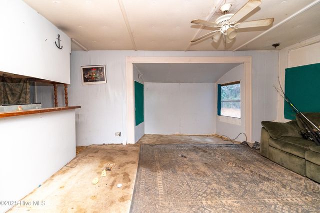 128 Snow Goose Lane, Knotts Island, NC 27950