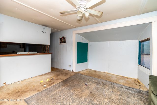 128 Snow Goose Lane, Knotts Island, NC 27950