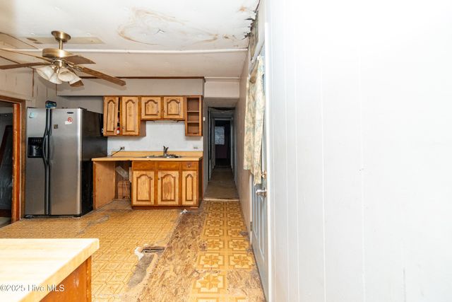 128 Snow Goose Lane, Knotts Island, NC 27950