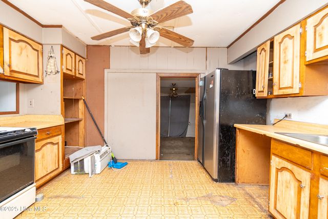 128 Snow Goose Lane, Knotts Island, NC 27950