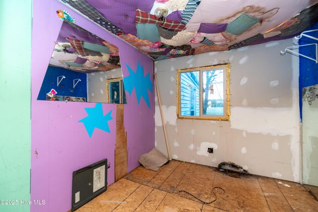 128 Snow Goose Lane, Knotts Island, NC 27950