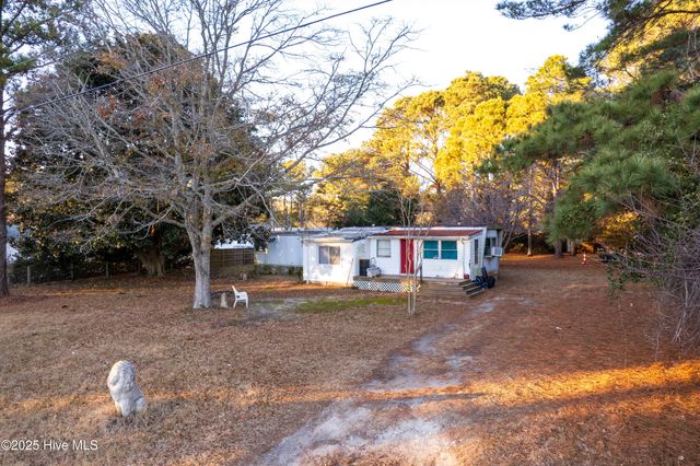 128 Snow Goose Lane, Knotts Island, NC 27950
