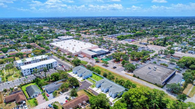 3871 Patio Court, Palm Springs, FL 33461