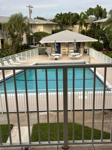 510 Prosperity Farms Road 8b, North Palm Beach, FL 33408