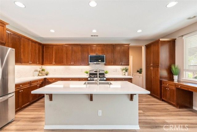 25006 Pine Creek Loop, Corona, CA 92883