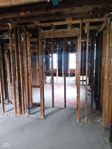 814 S State Avenue, Indianapolis, IN 46203