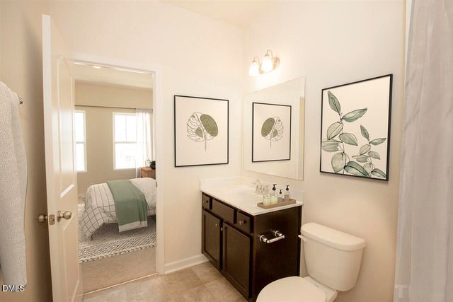 632 Grand Central Station, Apex, NC 27502