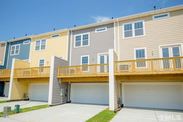 632 Grand Central Station, Apex, NC 27502