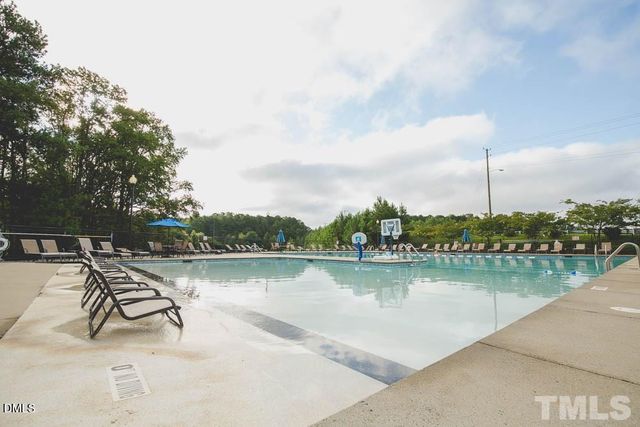 632 Grand Central Station, Apex, NC 27502