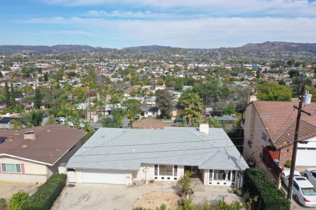 1024 Circle Dr, Escondido, CA 92025