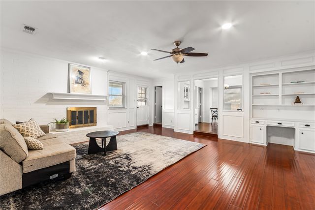 201 Kingsbridge Drive, Garland, TX 75040