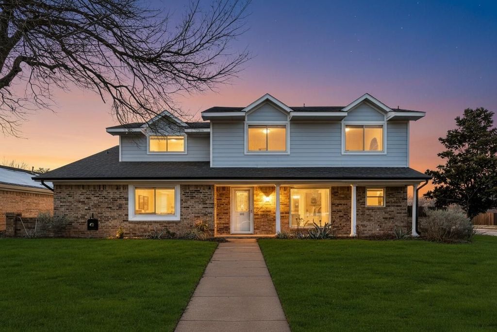 201 Kingsbridge Drive, Garland, TX 75040