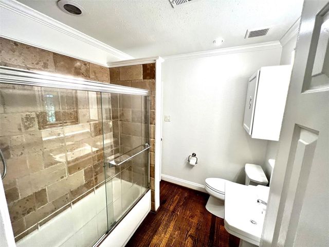8515 Glencrest Lane, Dallas, TX 75209