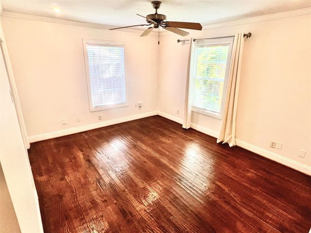 8515 Glencrest Lane, Dallas, TX 75209