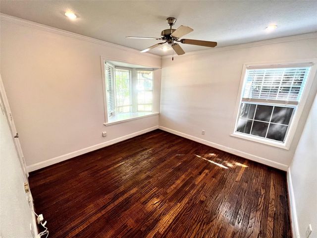 8515 Glencrest Lane, Dallas, TX 75209