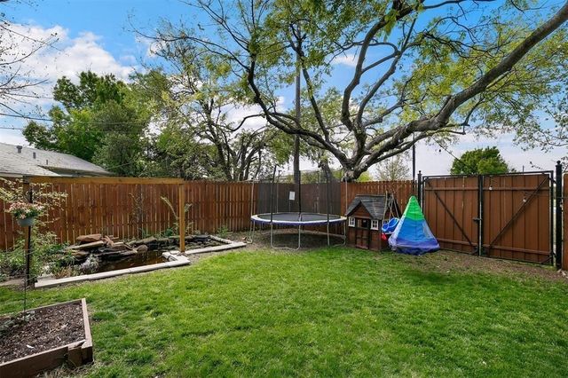 8515 Glencrest Lane, Dallas, TX 75209