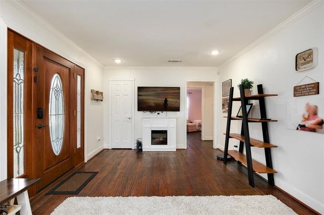 8515 Glencrest Lane, Dallas, TX 75209