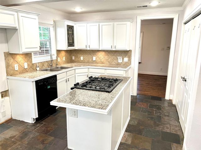 8515 Glencrest Lane, Dallas, TX 75209